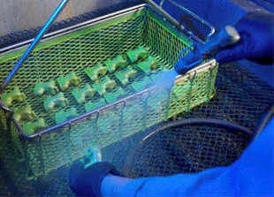 Dye Penetrant and Fluorescent Powder Testing Dye Penetrant and Fluorescent Powder Testing
